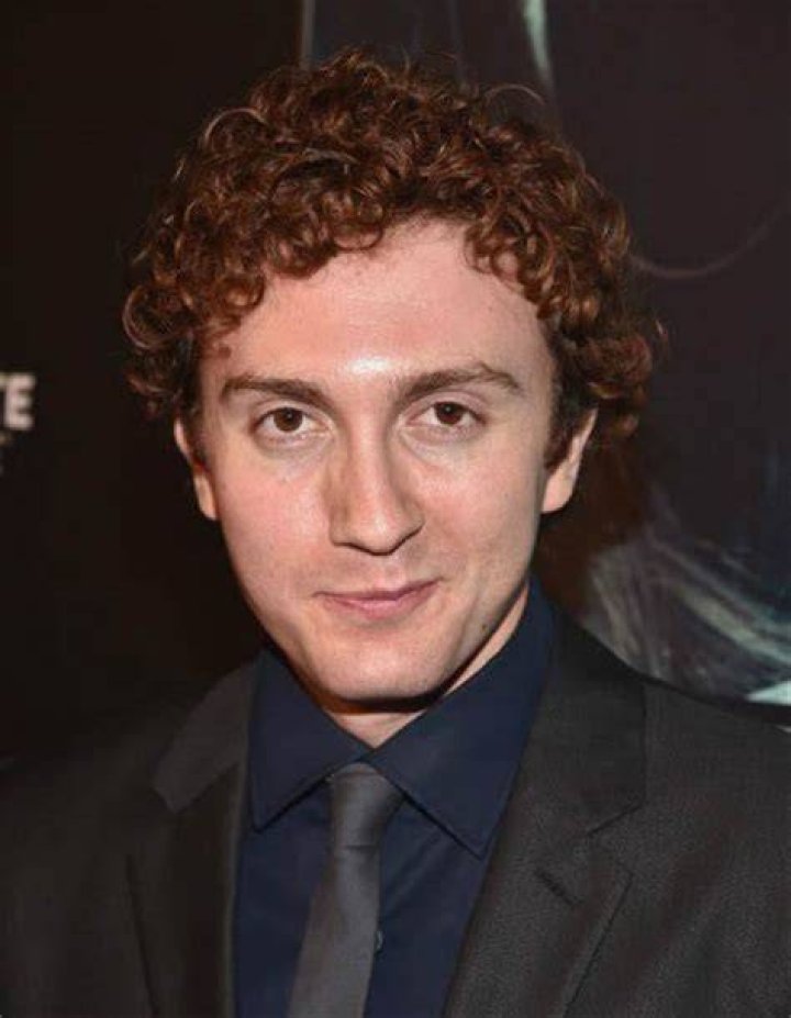 Daryl Sabara Height, Weight, Age, Spouse, Family, Facts, Biography ·