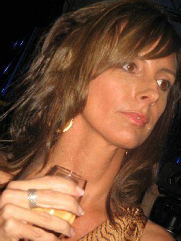 Debora Patta Chest Hot Sex Picture