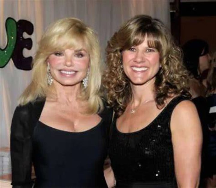 Deidra Hoffmans Bio, Age, Career, Wife and more