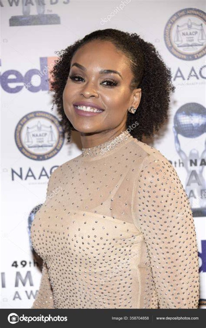 Demetria McKinney 49th NAACP Image Awards 14 GotCeleb