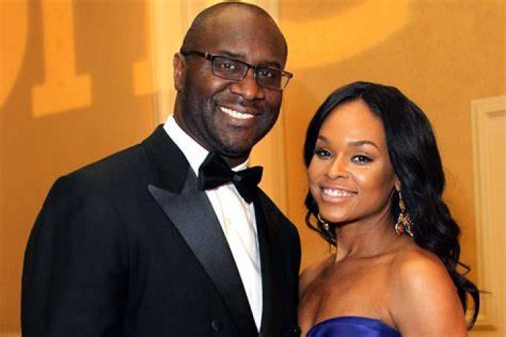 Demetria McKinney & Roger Bobb Are Engaged The Daily Dish