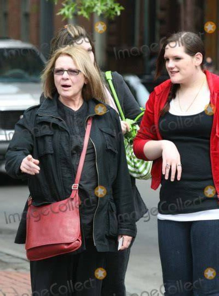 Dianne Wiest Daughters