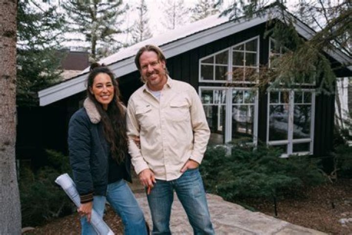 Did Chip and Joanna sell their farmhouse?