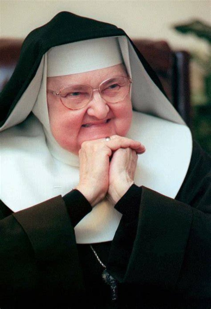 Did Mother Angelica die on Easter? What happened to Mother Angelica? |