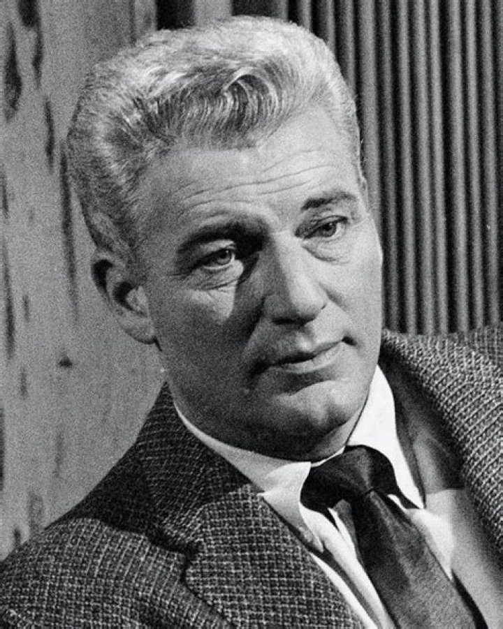 Did William Hopper Have a Glass Eye