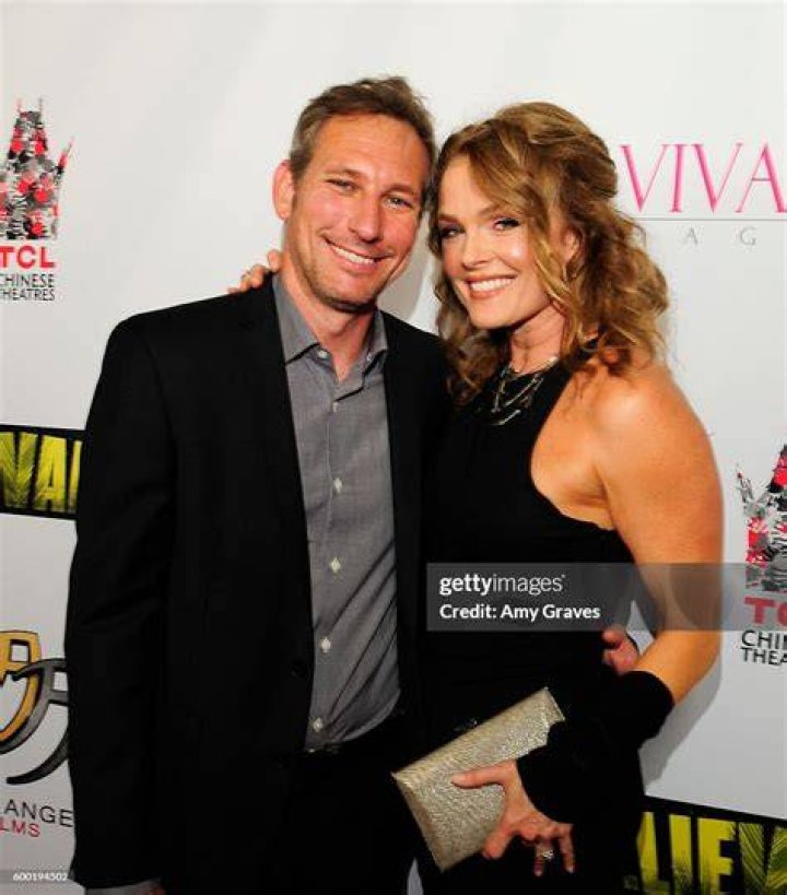 Dina Meyer family, husband, children, parents, siblings Celebrity FAQs