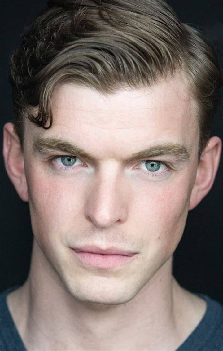 Discover The Inspiring Story And Achievements Of Actor Chris Gordon