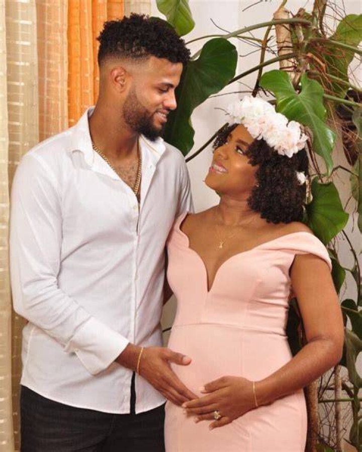 Does Amed Rosario Have A Wife Or Girlfriend?