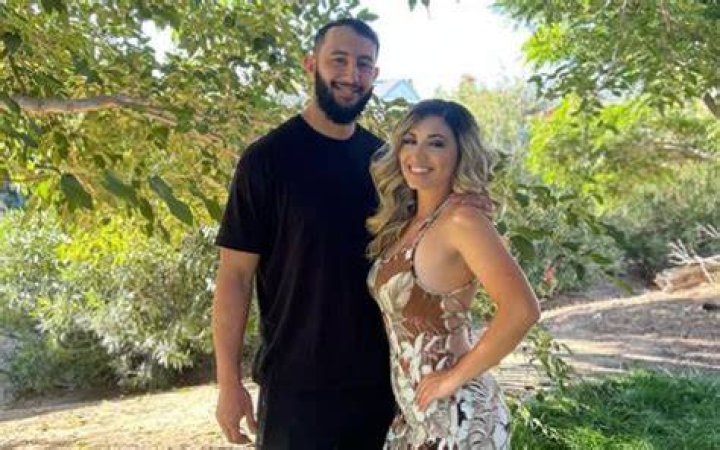 Does Dominick Reyes Have A Wife Or Girlfriend?