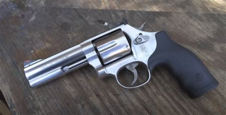 Does Smith and Wesson have factory tours?