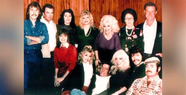 Dolly Parton Has 11 Siblings, Some of Whom Work in Show Biz as Well