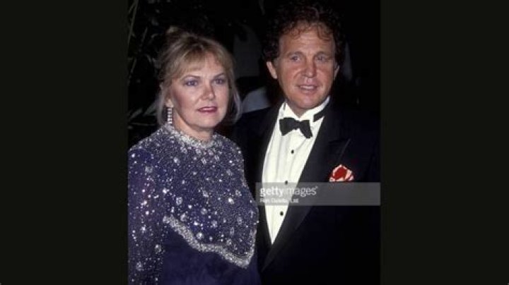 Dolly Vintula- Who is Bobby Vinton's wife?