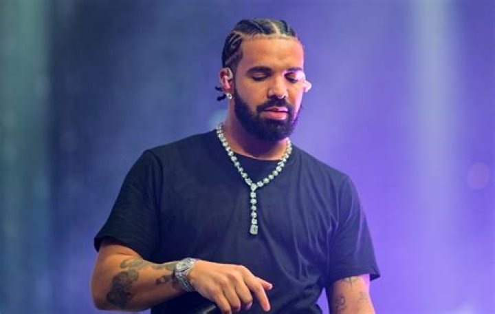 Drake, 'Marvin's Room'. "I'm just saying you could do better" 30