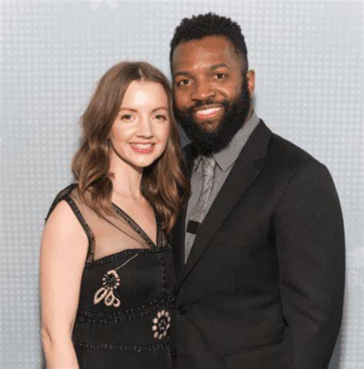 Elizabeth Stewart: About Baratunde Thurston Wife