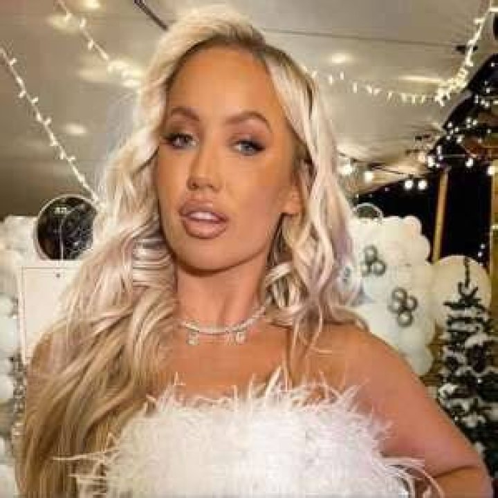 Elle Darby Bio, Facts, Family Life, Career