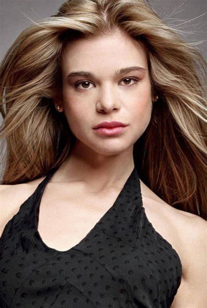 Ellen Muth Biography 7 Facts You Need To Know About Her