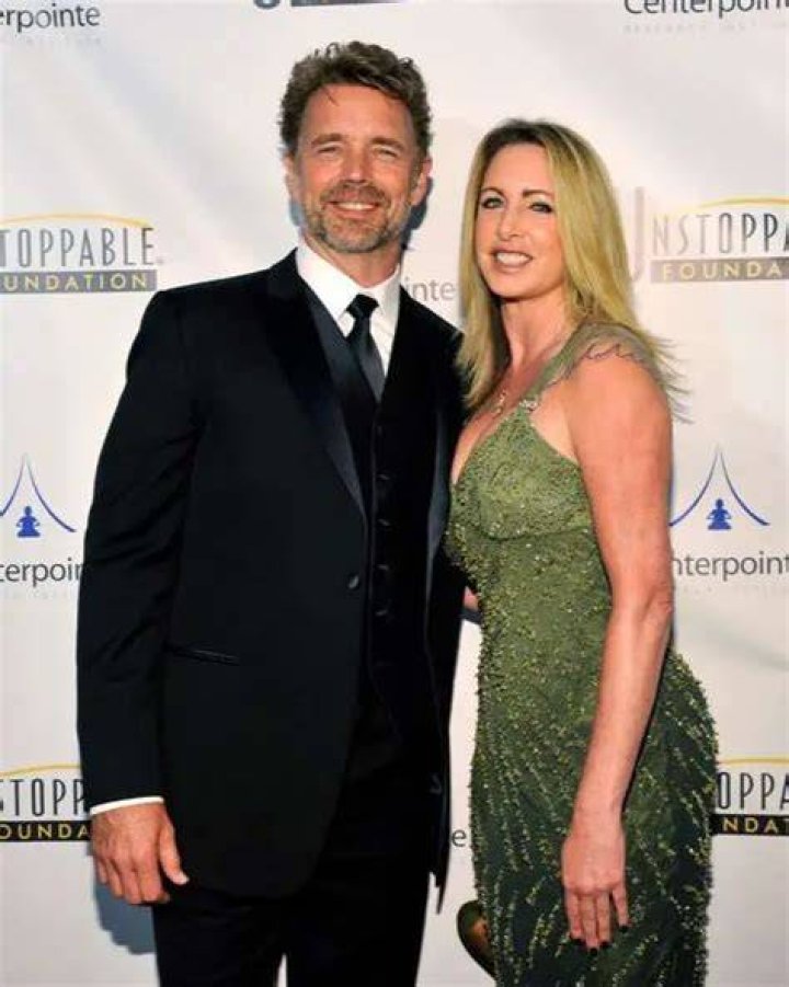 Elly Castle Bio, Career, Height, Net Worth, Divorce with John Schneider