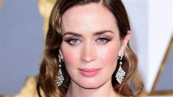 Emily Blunt speaks out against gender pay gap in Hollywood
