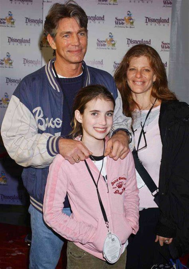 Eric Roberts Julia Roberts, Emma Roberts’ Bond Is ‘Really Cool’