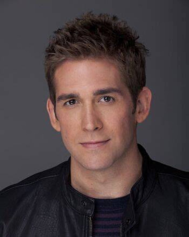 Eric Szmanda CSI FANDOM powered by Wikia