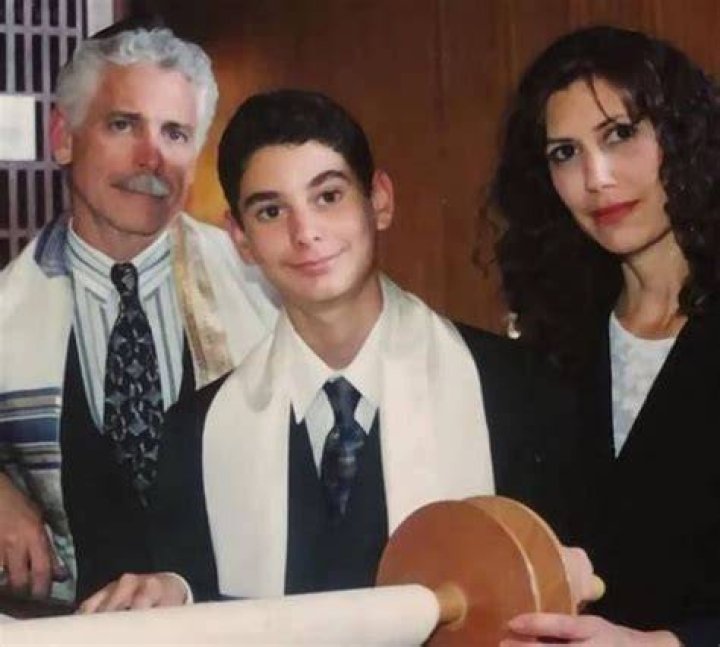 Ethan Klein Parents Gary Klein, Donna Klein