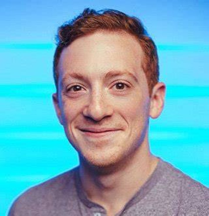 Ethan Slater Bio Married Life, Education, Height