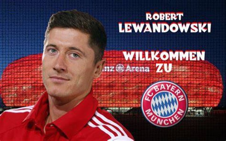 FC Bayern München Robert Lewandowski mit drei Toren beim 50Sieg