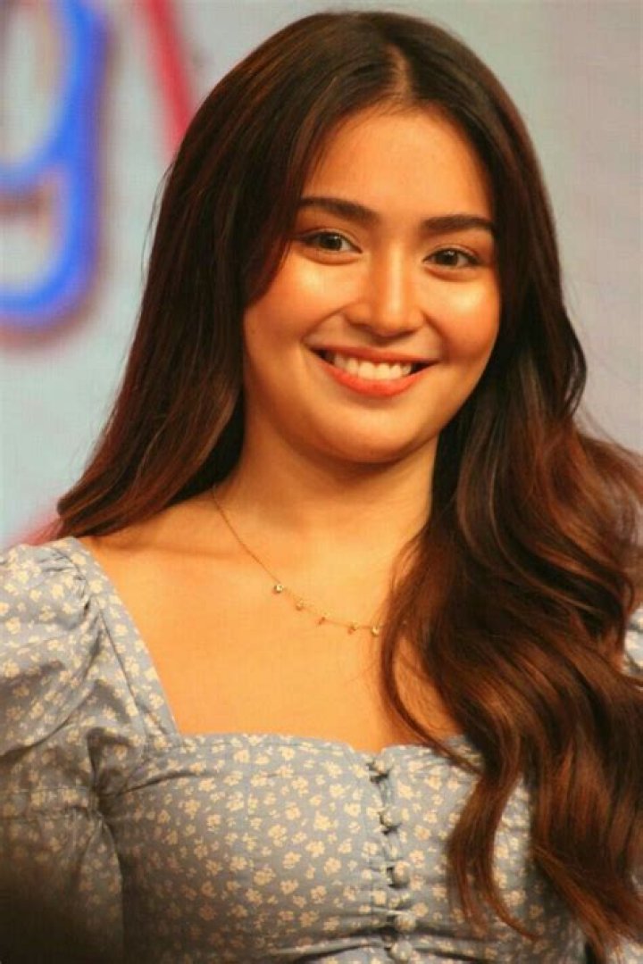 Filipina Actress, Blue Hearts, Kathryn Bernardo, Cia, Kevin, Dancer