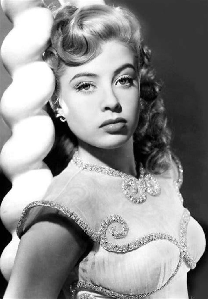 Francis Bavier otherwise known as Aunt Bee Gloria dehaven, Old