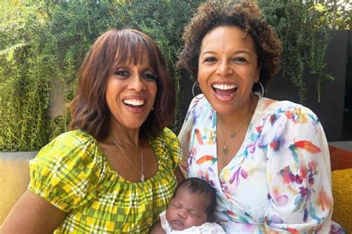 Gayle King and daughter Kirby Bumpus arrive for Kennedy Center Honors