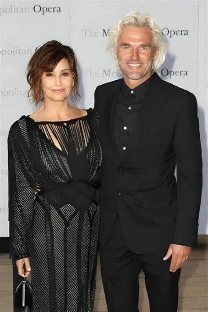 Gina Ravera’s Net Worth, Husband, Appearance. Who is she?