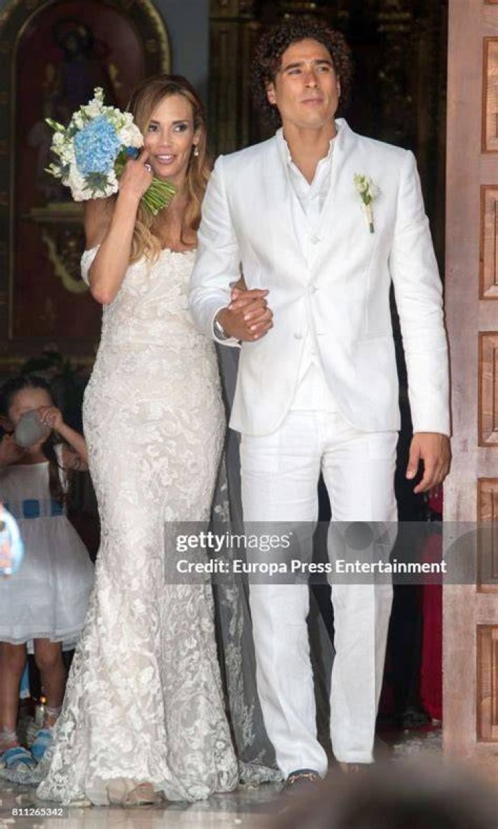Guillermo Ochoa And Karla Mora Get Married un Photos and Images
