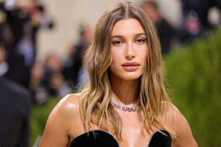 Hailey Bieber Net Worth Hailey Bieber Net Worth