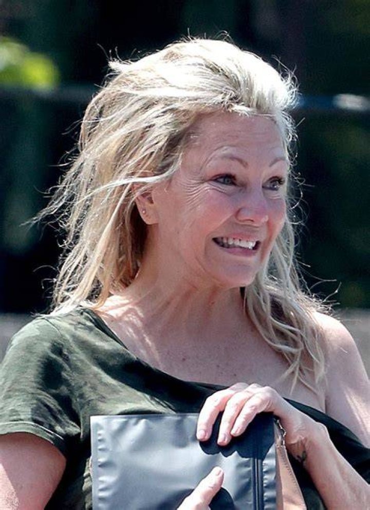 Heather Locklear goes makeupfree while grabbing a bite to eat The News Beyond Detroit