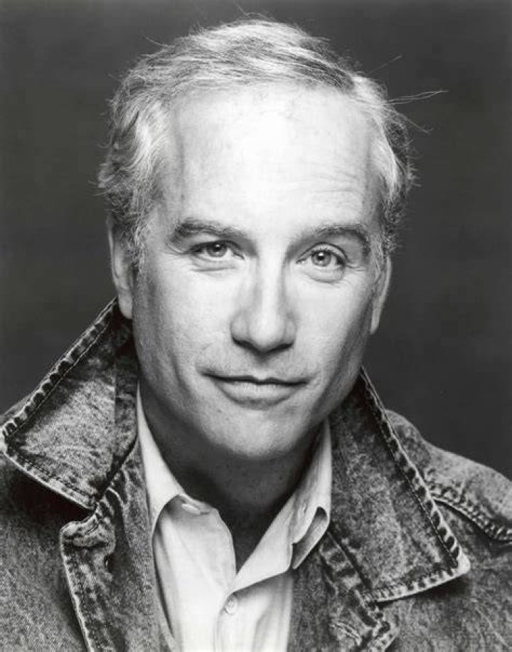HOLLYWOOD ALL STARS Richard Dreyfuss Pictures and Short Profile