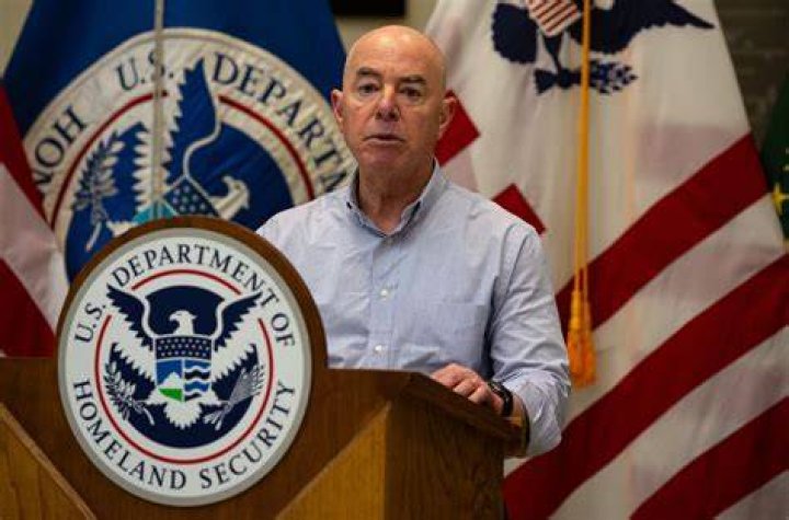 Homeland Security Secretary Mayorkas and wife Tanya Flickr