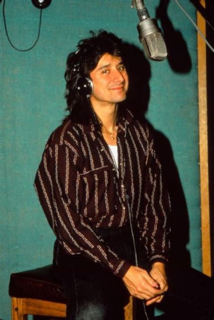 How Much is the Former Journey Singer Worth? |