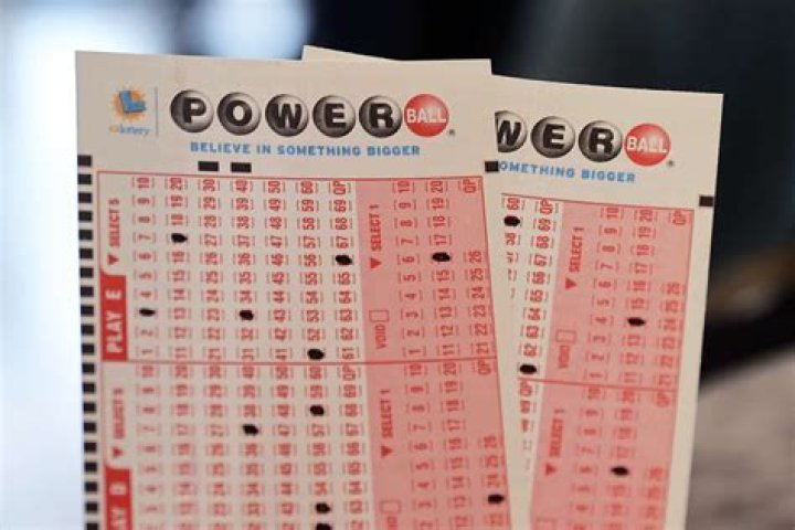 How old do you have to be to buy a Powerball ticket in Missouri?