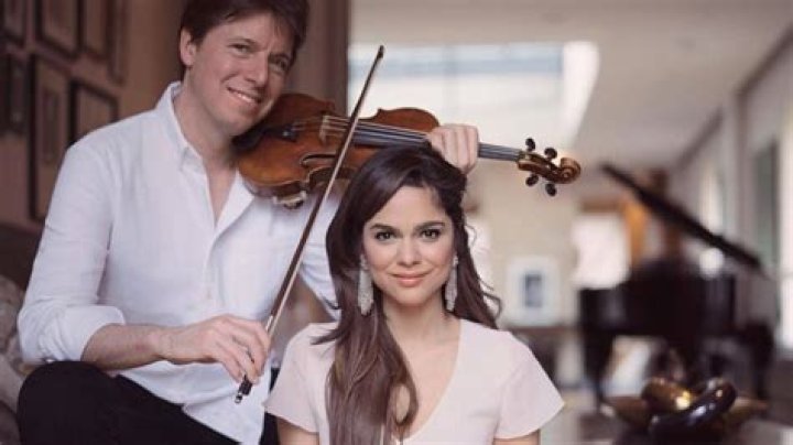 Husbandwife Joshua Bell, Larisa Martinez bring romance of music to Akron