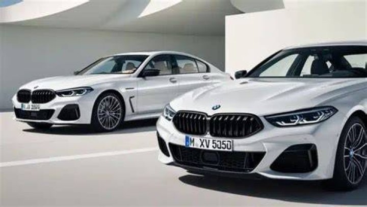 Is BMW mineral white a pearl?