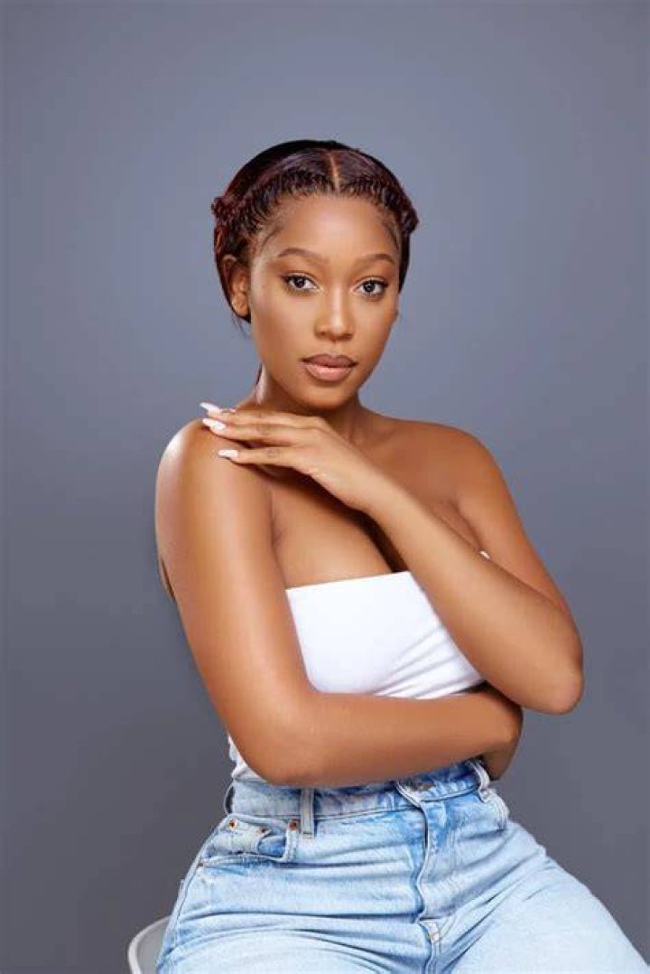 Is everything OK? Actress Buhle Samuels spotted without her ring
