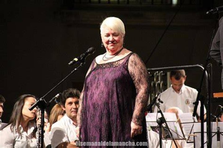 Izaskun uranga, integrante de mocedades "todavía tenemos fuerza para