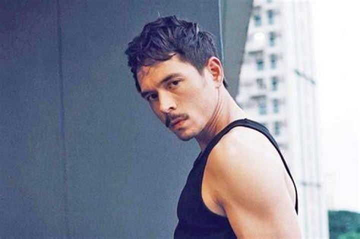 Jake Cuenca embraces the joys and pains that come with love TrendRadars