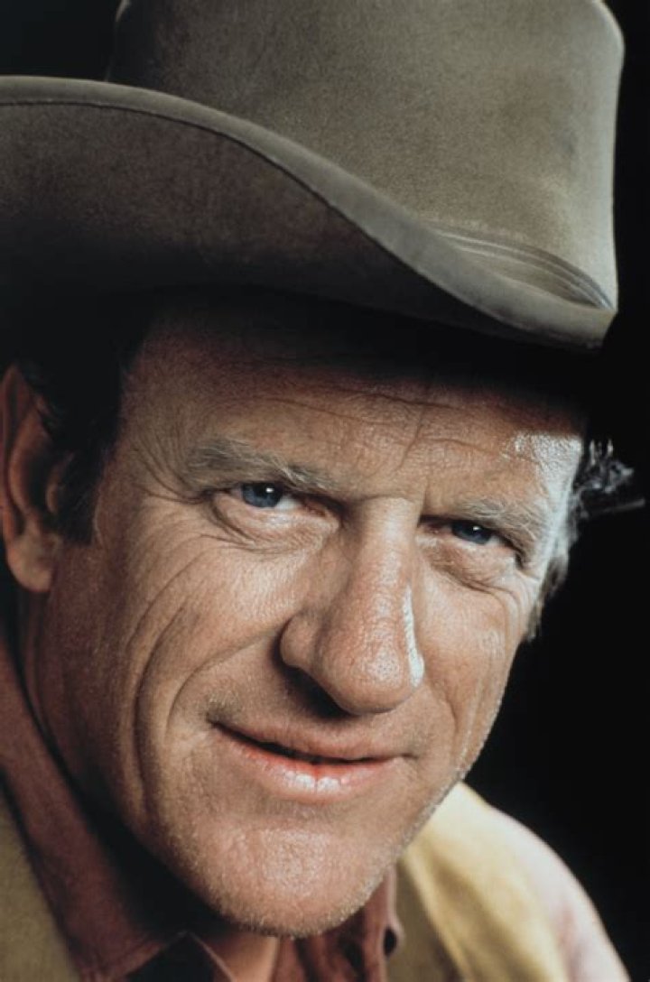 James Arness American actor Britannica