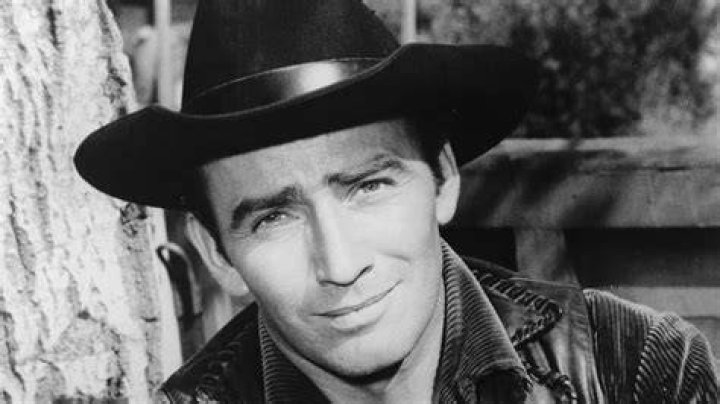 James Drury, Taciturn Star of ‘The Virginian,’ Dies at 85 The New
