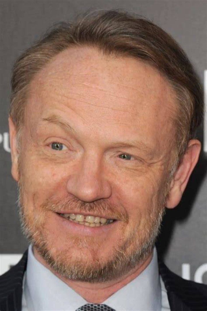 Jared Harris in 'The Crown' Is the MustSee Performance of the Season GQ