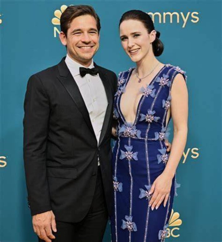 Jason Ralph And Wife Rachel Brosnahan Hide Their Marriage For Years.