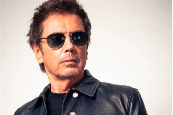 Jean Michel Jarre &mdash; Pleasure Principle Jean Michel Jarre and Emily (1997)