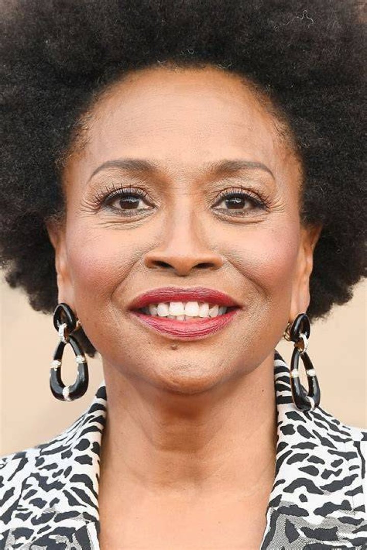 Jennifer Lewis