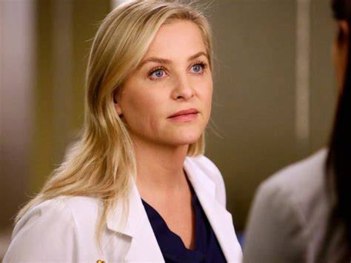 Jessica Capshaw's final Grey's Anatomy episode as Arizona will be
